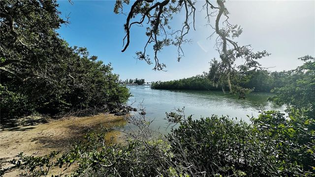 501 PAMETO ROAD, Nokomis, FL 34275