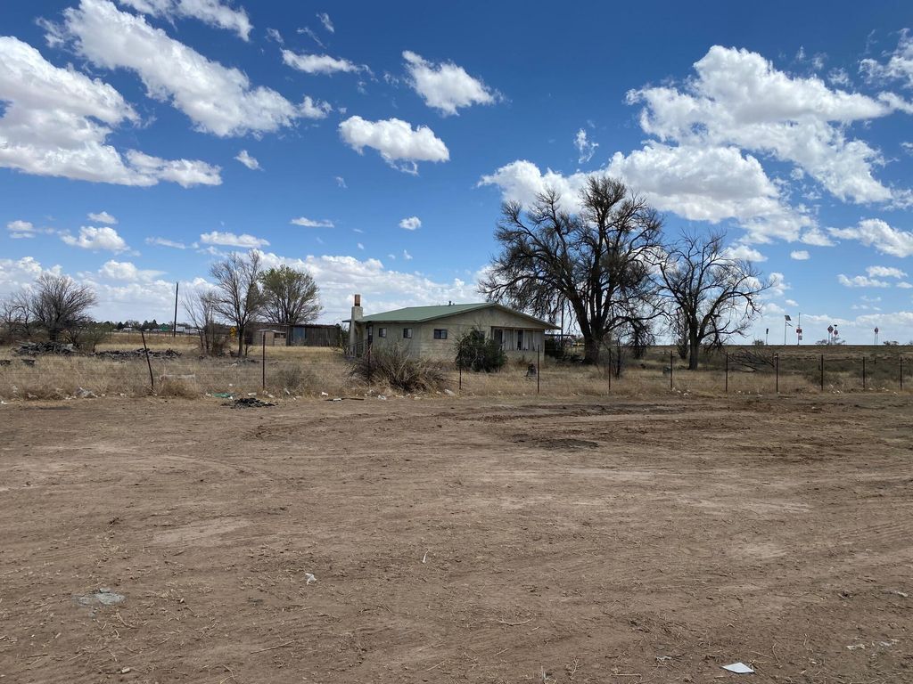 Image 2 of property listing at 207 Abrahames Road, Moriarty, NM 87035