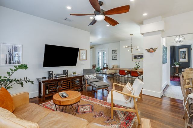 2309 Mistletoe Avenue, Fort Worth, TX 76110