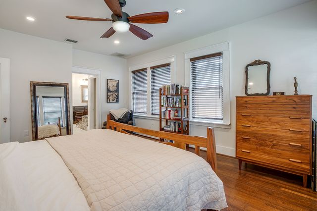 2309 Mistletoe Avenue, Fort Worth, TX 76110