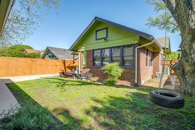 2309 Mistletoe Avenue, Fort Worth, TX 76110