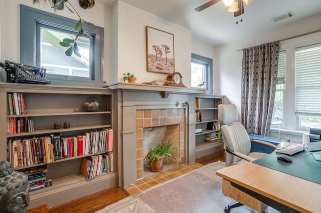 2309 Mistletoe Avenue, Fort Worth, TX 76110