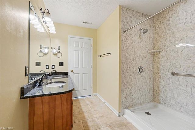 19 Mansfield Circle, Greensboro, NC 27455