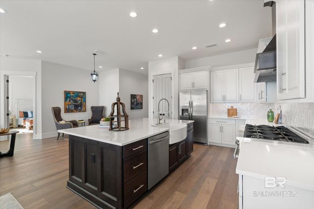 16862 D'iberville Lane, Gulf Shores, AL 36542