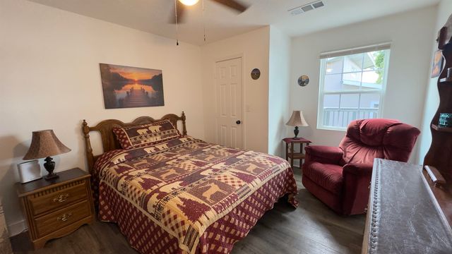 208 South Shore Drive, Lone Star, TX 75668