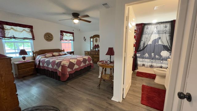 208 South Shore Drive, Lone Star, TX 75668