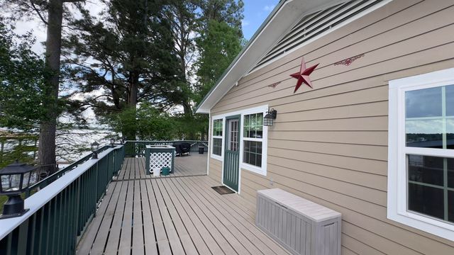 208 South Shore Drive, Lone Star, TX 75668