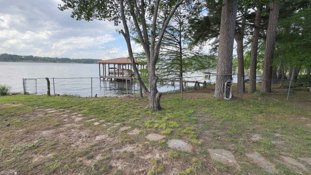 208 South Shore Drive, Lone Star, TX 75668