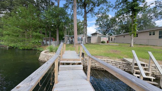 208 South Shore Drive, Lone Star, TX 75668