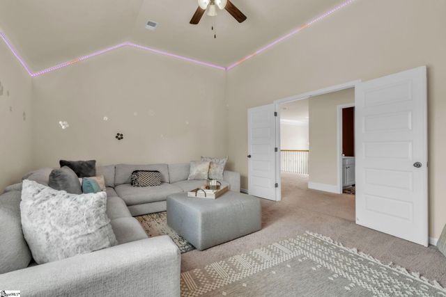 200 Greengate Way, Simpsonville, SC 29681