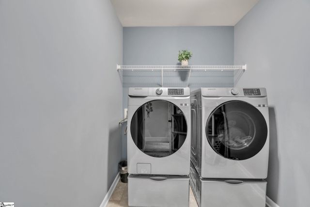 200 Greengate Way, Simpsonville, SC 29681