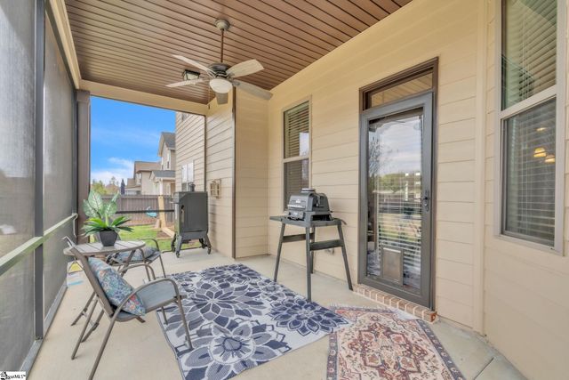 200 Greengate Way, Simpsonville, SC 29681