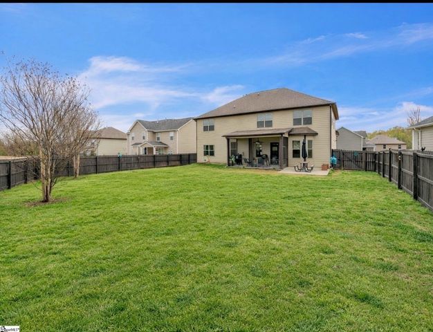 200 Greengate Way, Simpsonville, SC 29681