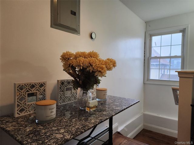 19614 104th Avenue, Saint Albans, NY 11412