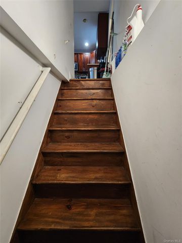 19614 104th Avenue, Saint Albans, NY 11412