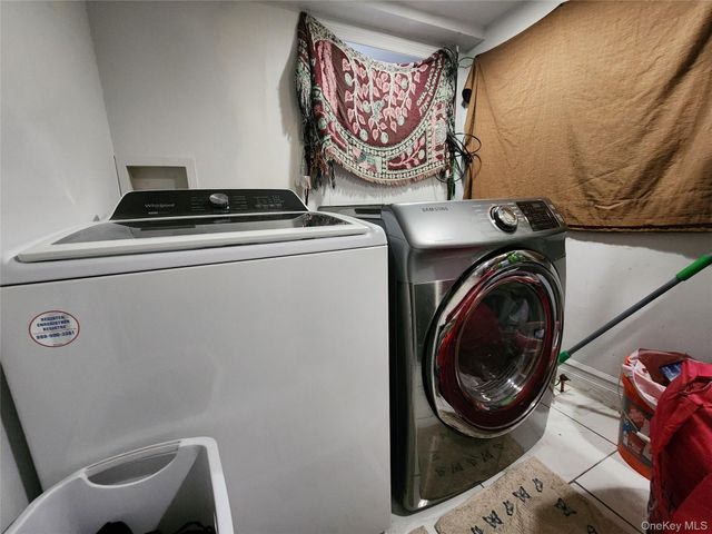 19614 104th Avenue, Saint Albans, NY 11412