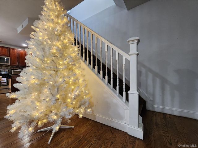 19614 104th Avenue, Saint Albans, NY 11412