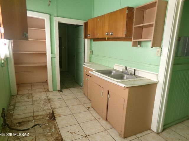 418 S Curtis Avenue, Willcox, AZ 85643