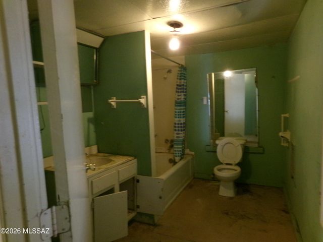 418 S Curtis Avenue, Willcox, AZ 85643