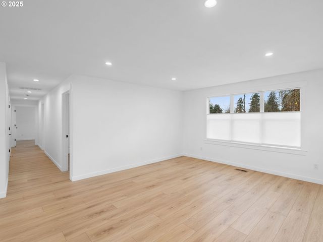 2311 Sw 6th Ave 19, Camas, WA 98607