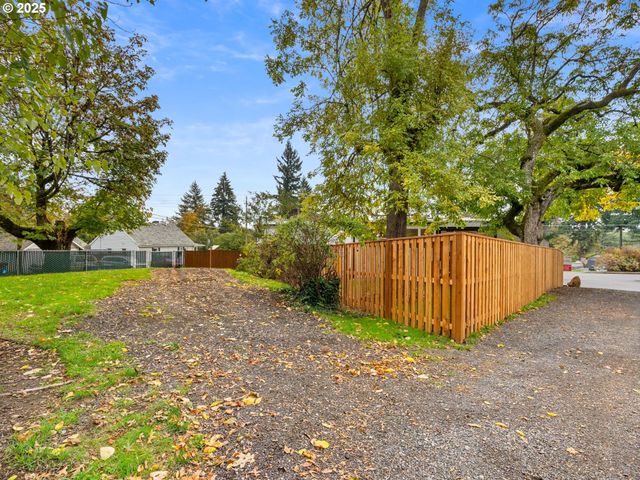 2311 Sw 6th Ave 19, Camas, WA 98607