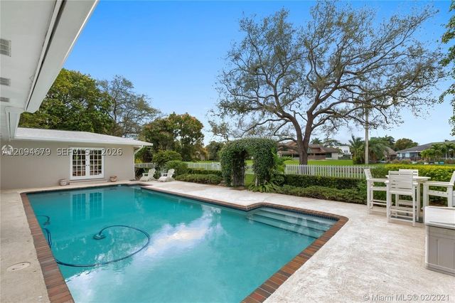 16220 SW 88th Ave Rd, Palmetto Bay, FL 33157