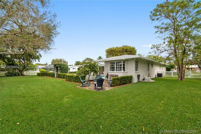 16220 SW 88th Ave Rd, Palmetto Bay, FL 33157