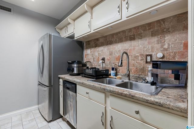 171 OLD MONTGOMERY HIGHWAY D, Homewood, AL 35216