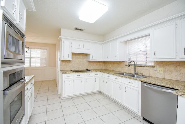 910 Shillington Drive, Katy, TX 77450