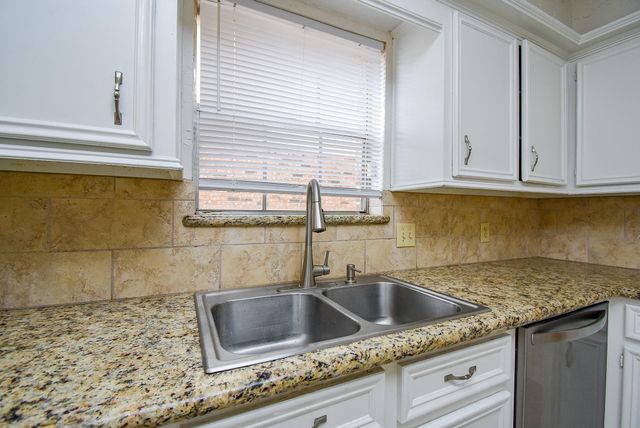 910 Shillington Drive, Katy, TX 77450