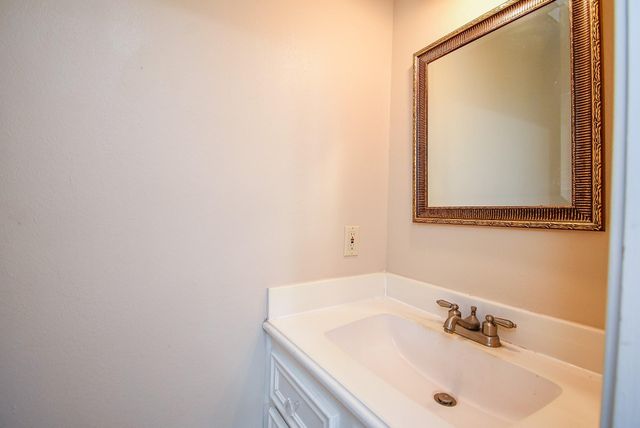 910 Shillington Drive, Katy, TX 77450