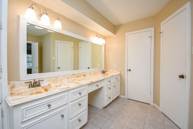 910 Shillington Drive, Katy, TX 77450