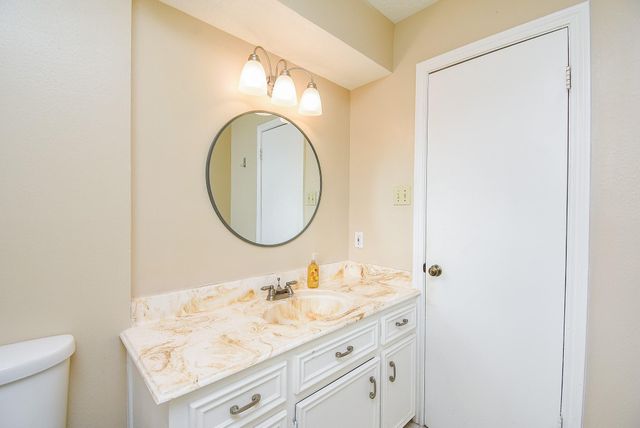 910 Shillington Drive, Katy, TX 77450