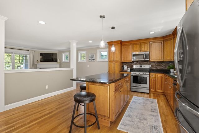 14 Halls Way, Seabrook, NH 03874