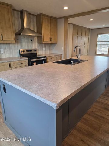 2085 Vass-Carthage Road, Whispering Pines, NC 28327