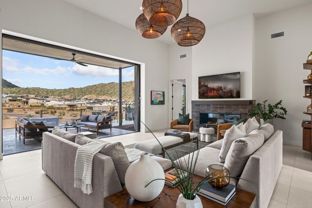 14062 E HARMONY Lane, Fountain Hills, AZ 85268