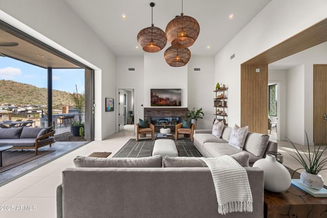 14062 E HARMONY Lane, Fountain Hills, AZ 85268