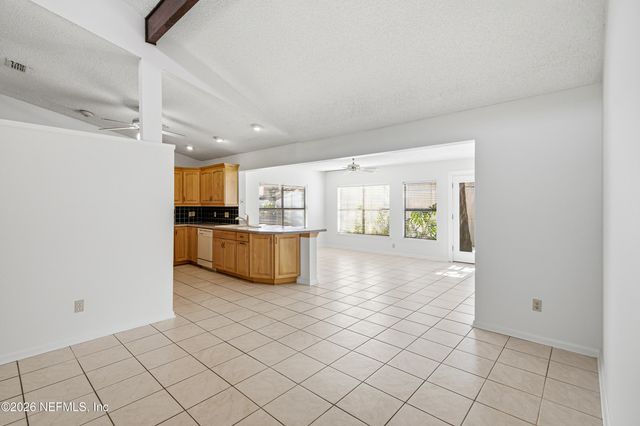 3933 PETITE Drive W, Jacksonville, FL 32250