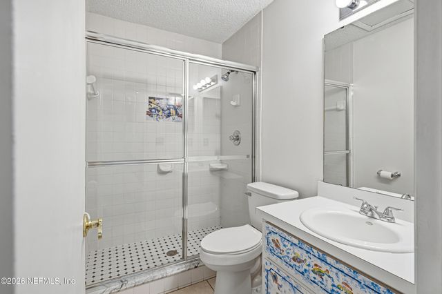 3933 PETITE Drive W, Jacksonville, FL 32250