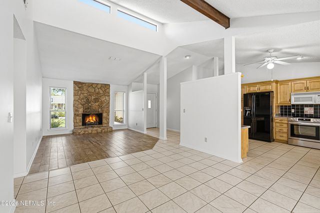 3933 PETITE Drive W, Jacksonville, FL 32250