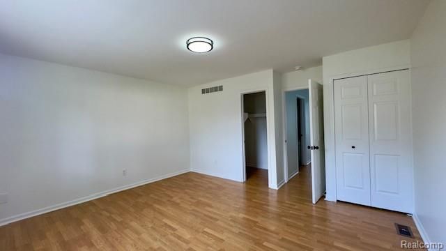 38302 Warner Farms Drive 24, Westland, MI 48185