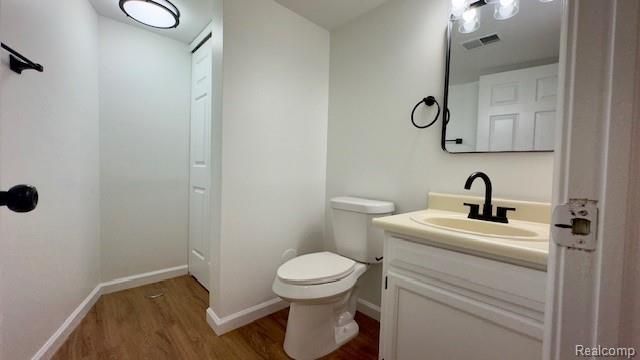 38302 Warner Farms Drive 24, Westland, MI 48185