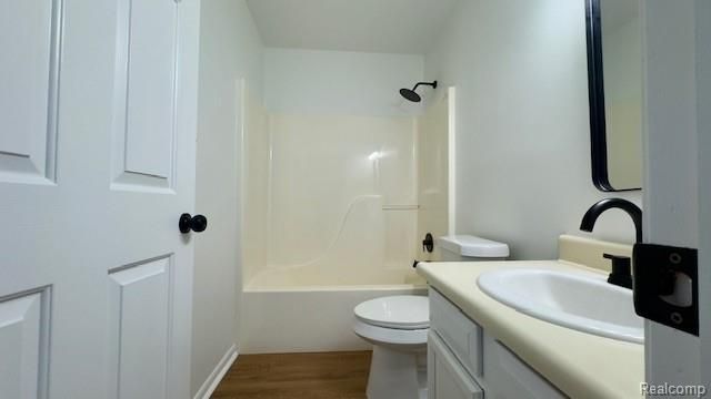 38302 Warner Farms Drive 24, Westland, MI 48185