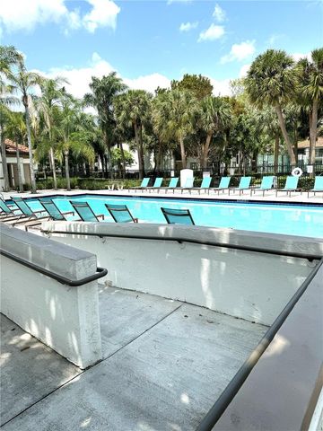 520 S Park Road 1612, Hollywood, FL 33021
