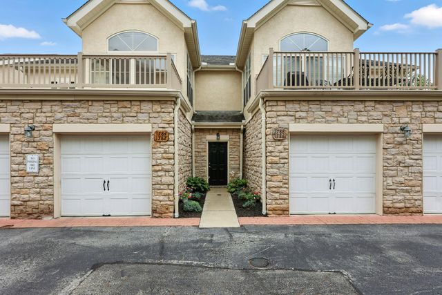 1784 Ridgecliff Road, Upper Arlington, OH 43221