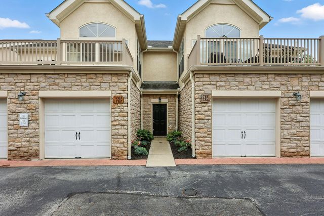 1784 Ridgecliff Road, Upper Arlington, OH 43221