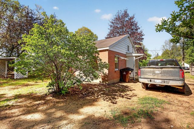1028 Alderman Street, Belding, MI 48809
