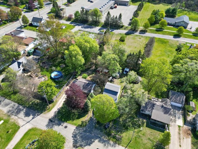 1028 Alderman Street, Belding, MI 48809