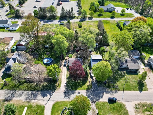1028 Alderman Street, Belding, MI 48809