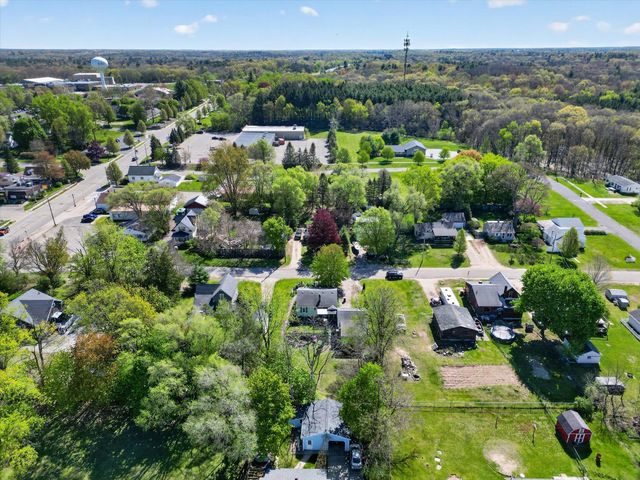 1028 Alderman Street, Belding, MI 48809
